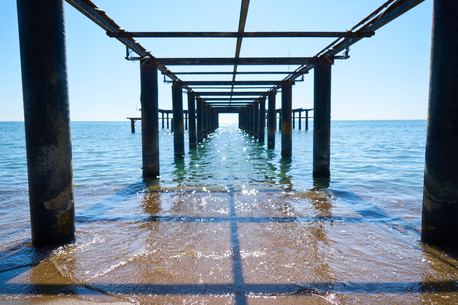 Sony a7R II sample photo. Marine, beach, old photography
