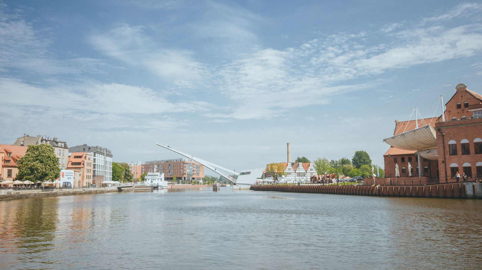 Nikon D90 sample photo. Poland, gdansk, river photography