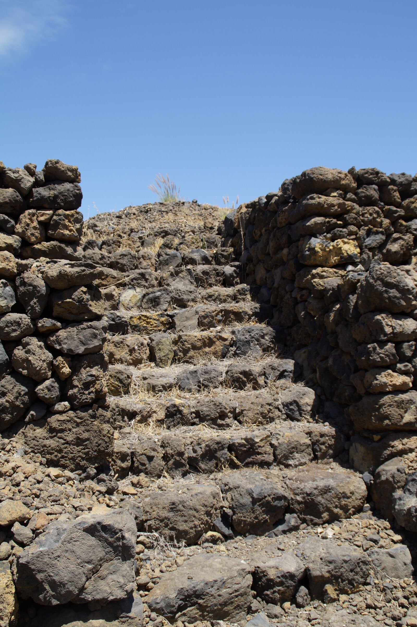Sony SLT-A58 sample photo. Stairs, pyramid, güimar photography