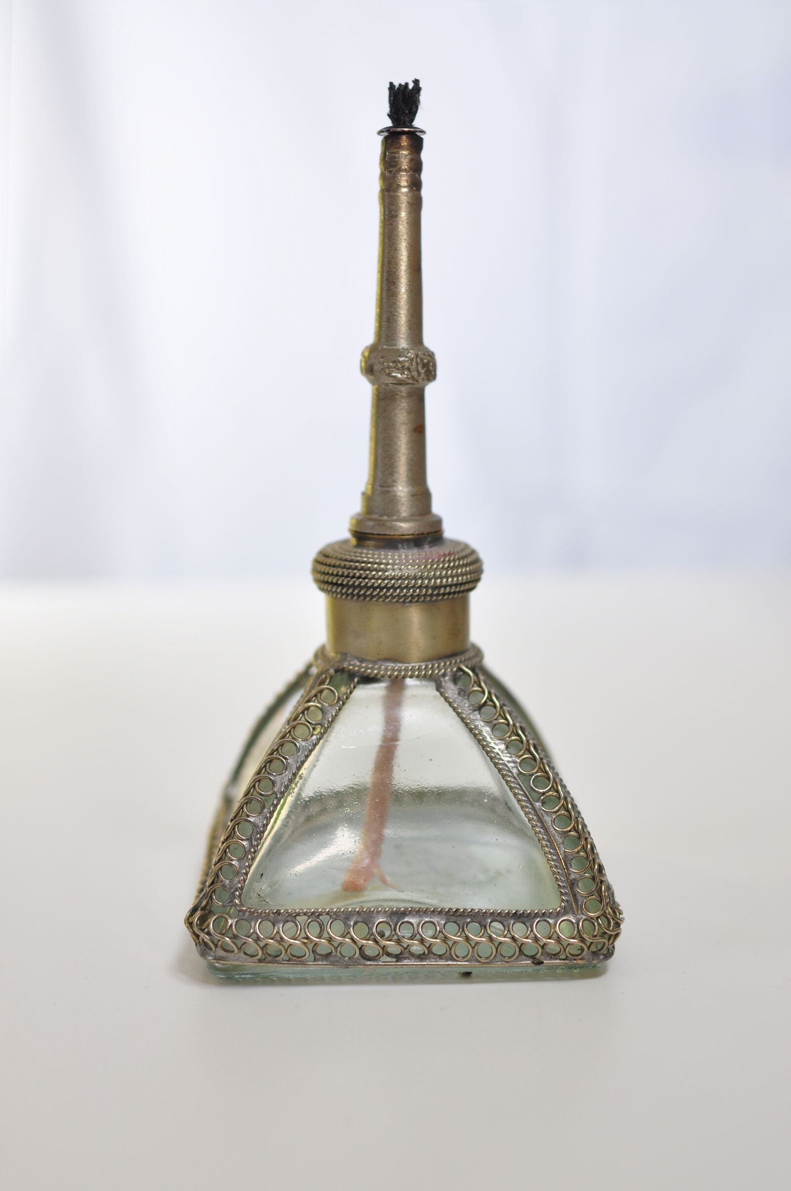 Nikon D90 sample photo. Antique, old, lamp photography