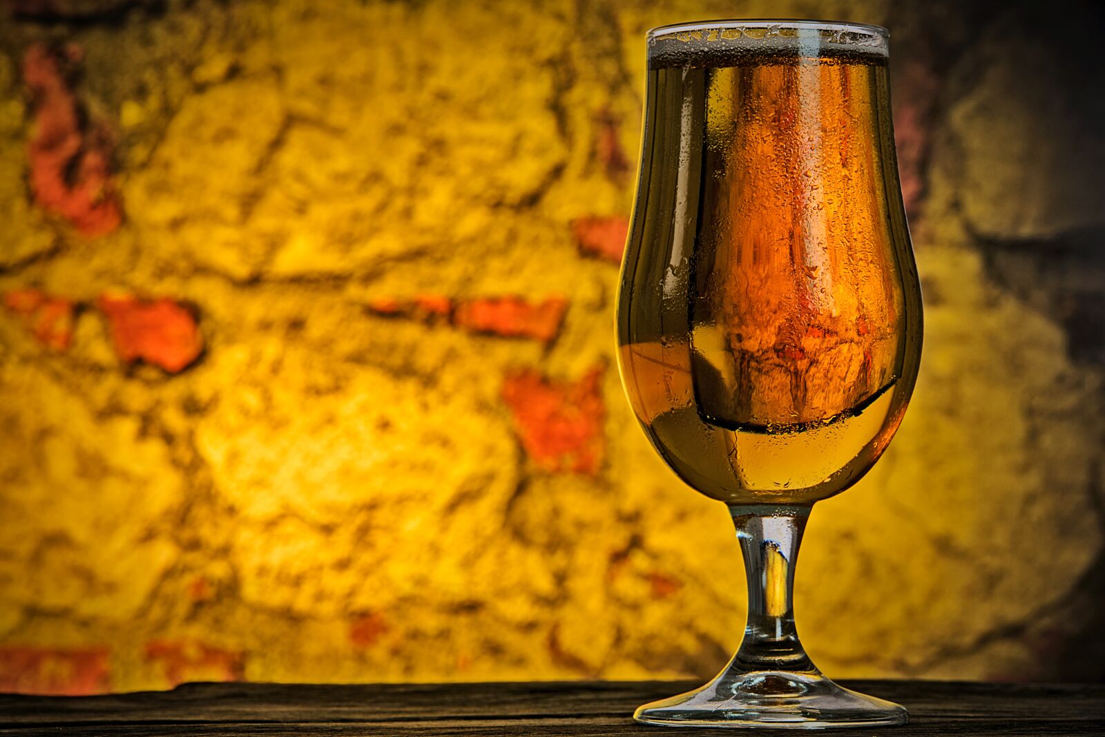 Nikon D750 sample photo. Beer, a pint, vintage photography