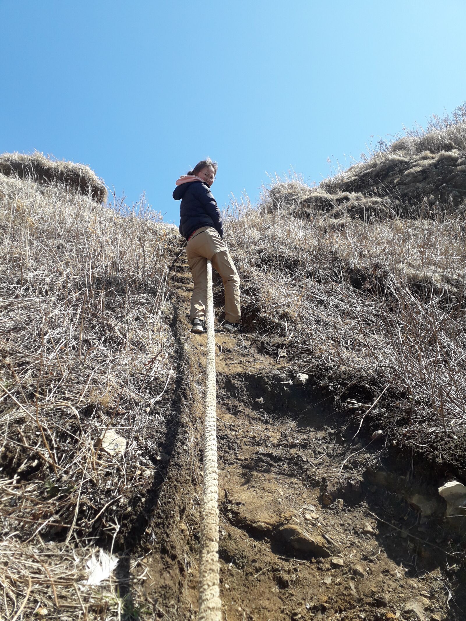 Samsung Galaxy J4 sample photo. Girl, sakhalin, climb photography