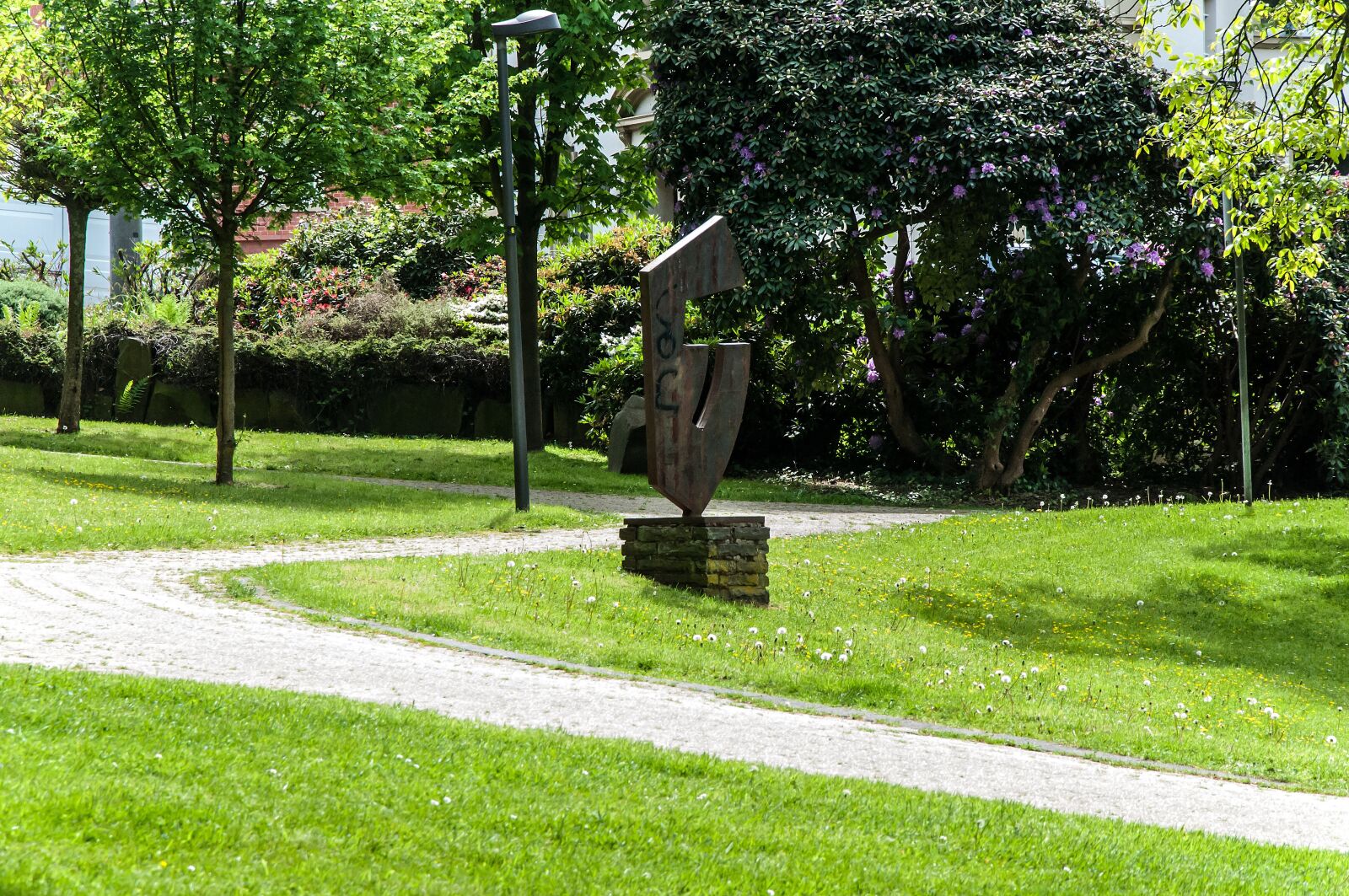 Nikon D5000 sample photo. Tree, grass, rush photography