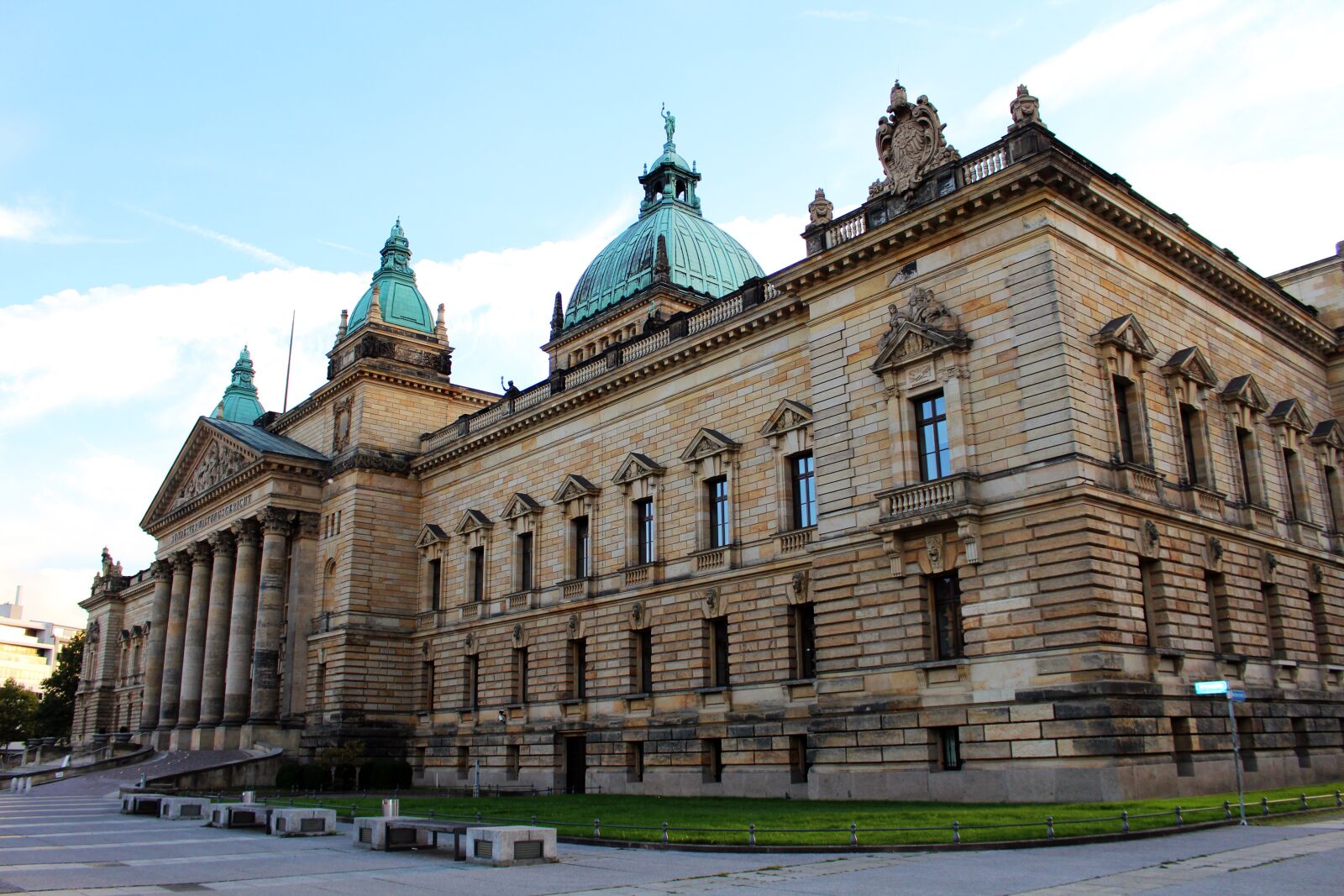 Canon EOS 700D (EOS Rebel T5i / EOS Kiss X7i) sample photo. Leipzig, supreme administrative court photography