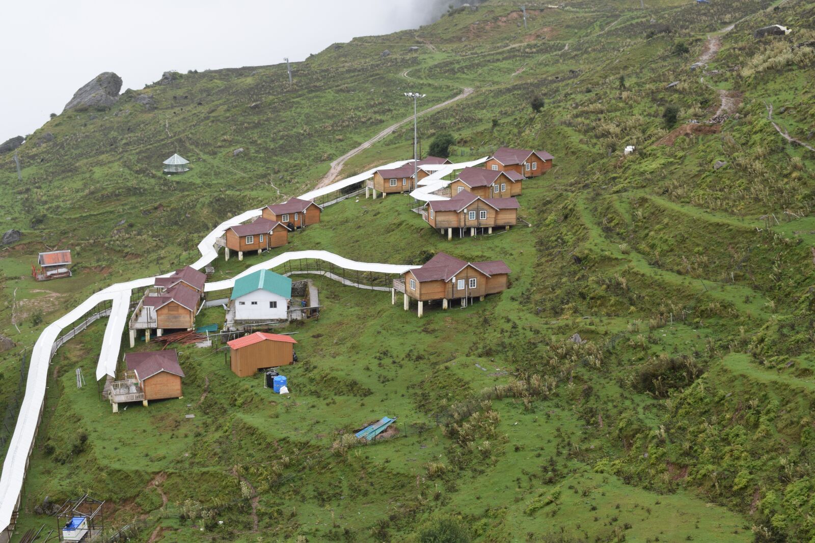 Nikon D5300 sample photo. Auli, cold, rain photography