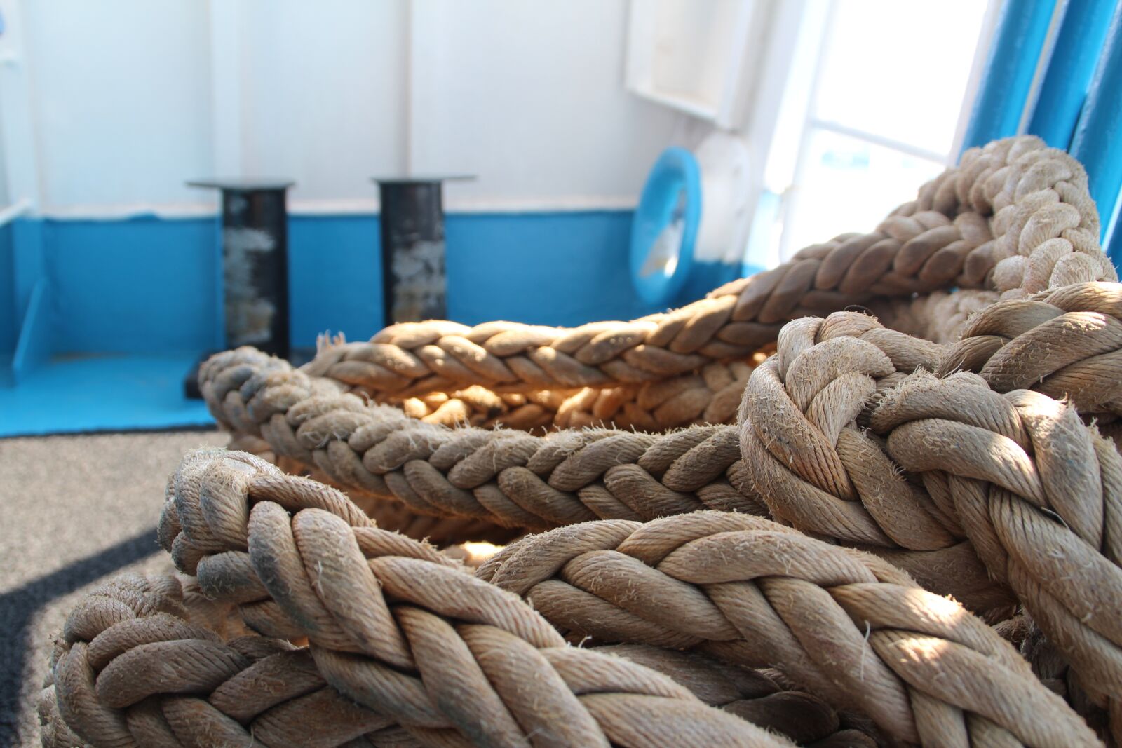 Canon EOS 600D (Rebel EOS T3i / EOS Kiss X5) sample photo. Ship, rope, ships photography