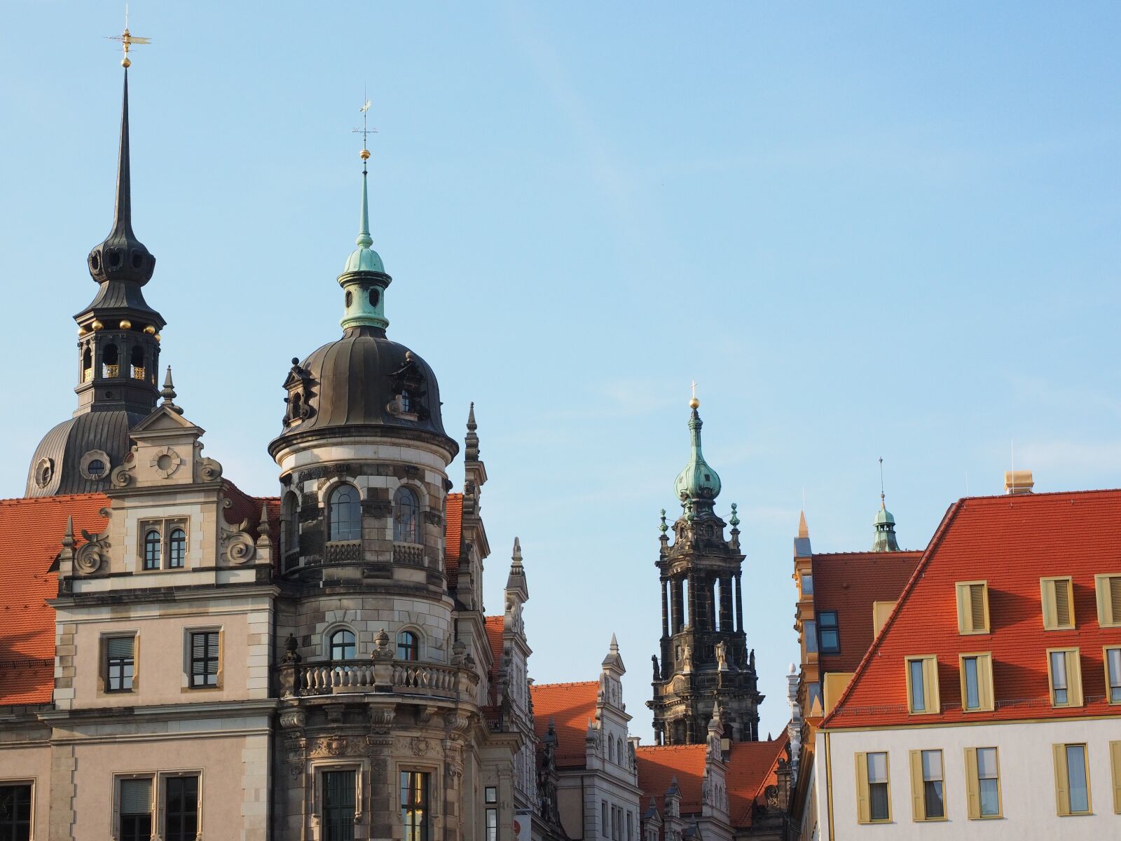 Olympus OM-D E-M1 + Olympus M.Zuiko Digital ED 12-40mm F2.8 Pro sample photo. Hofkirche, dresden, katholische hofkirche photography