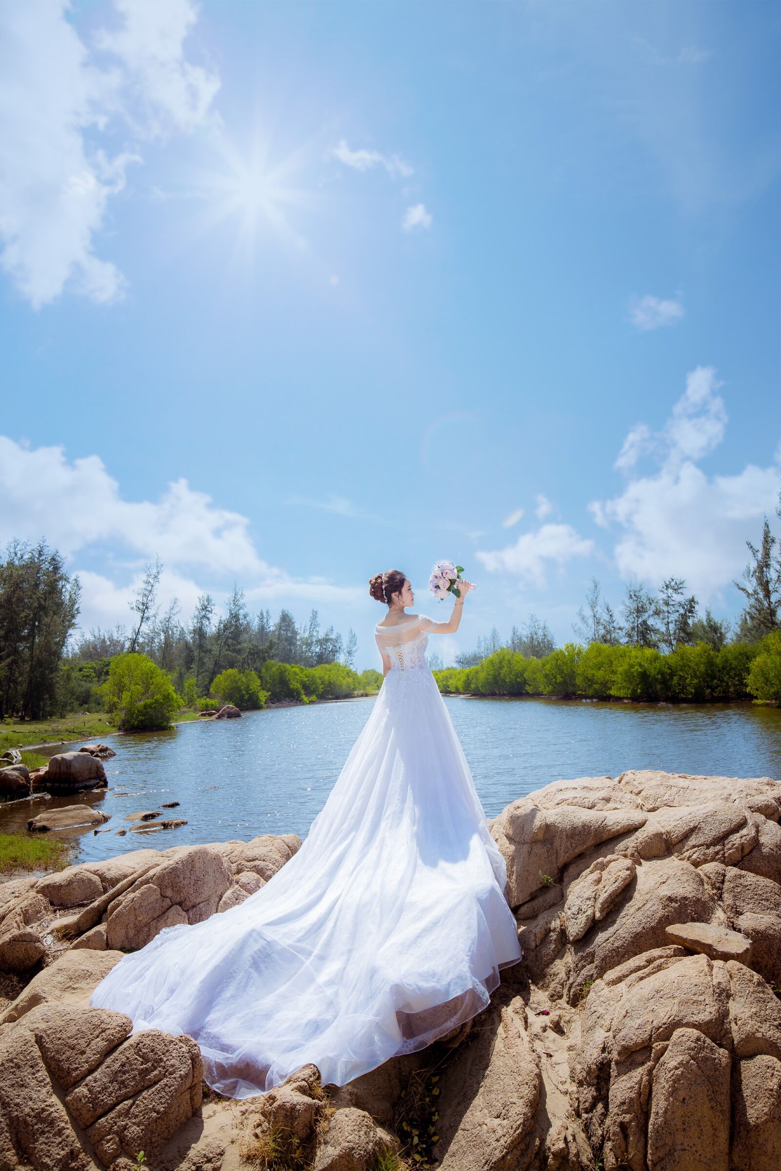 Canon EOS 6D sample photo. Bride, single, flower photography