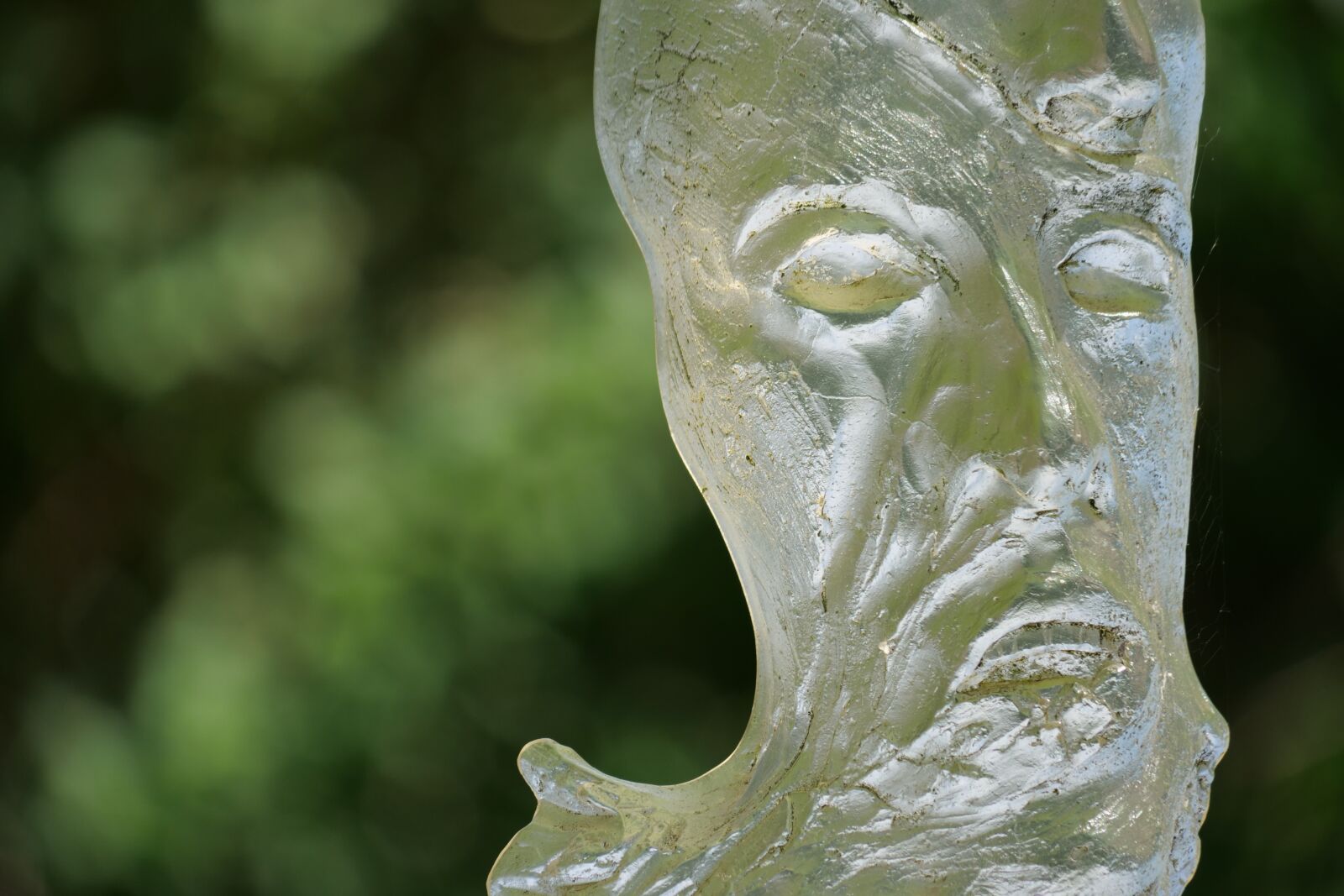 Panasonic Lumix DC-G9 sample photo. Glass, glass sculpture, art photography