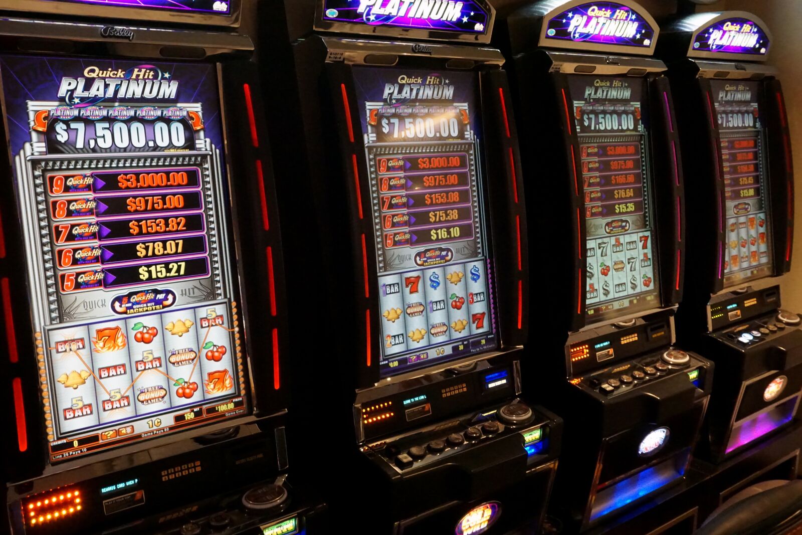 Sony a6000 sample photo. Casino, slot machines, gambling photography