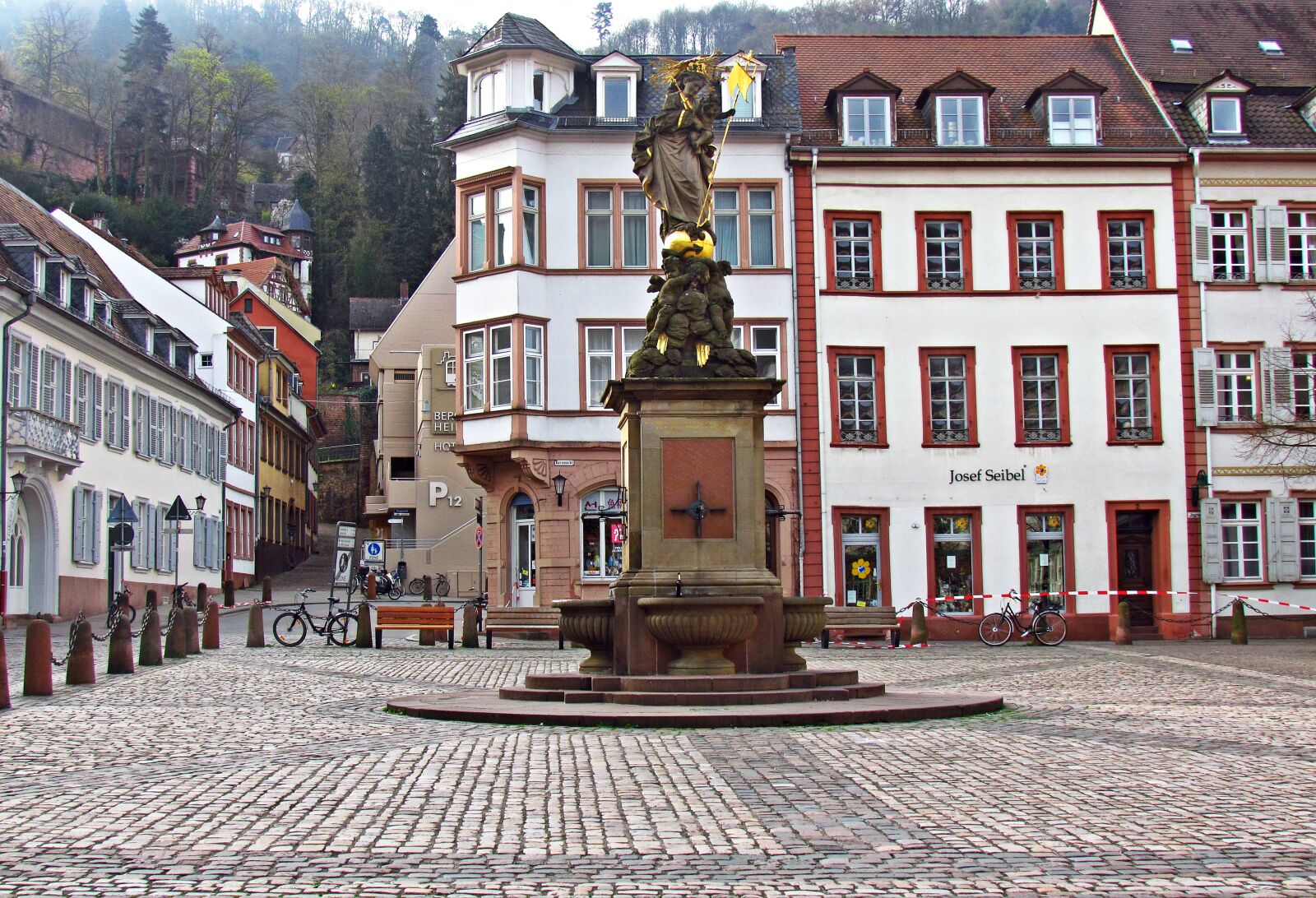 Canon PowerShot SX30 IS sample photo. City, monument, old town photography