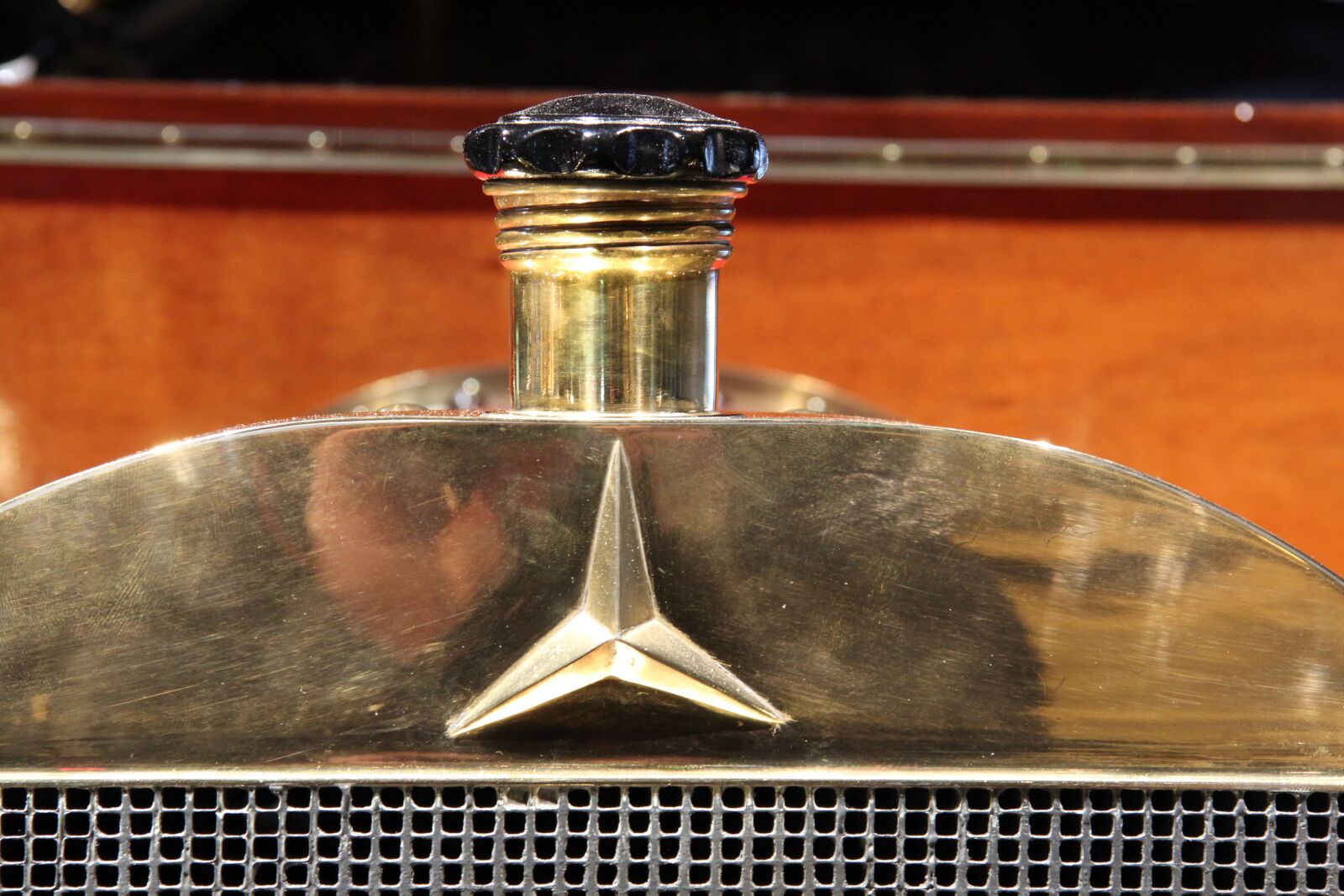 Canon EF-S 17-85mm F4-5.6 IS USM sample photo. Auto, mercedes, automotive photography