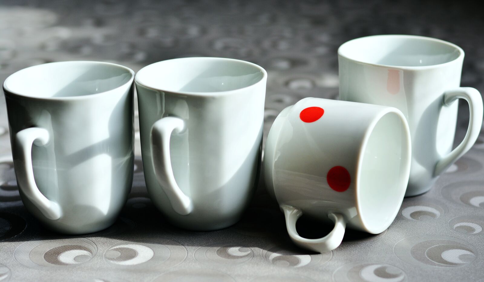 Nikon D5200 sample photo. Cup, empty, porcelain photography
