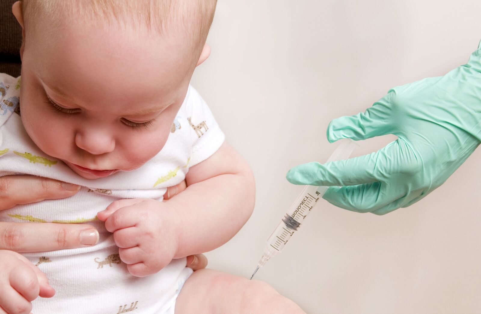 Nikon D300 sample photo. Baby, doctor, coronavirus, covid-19 photography