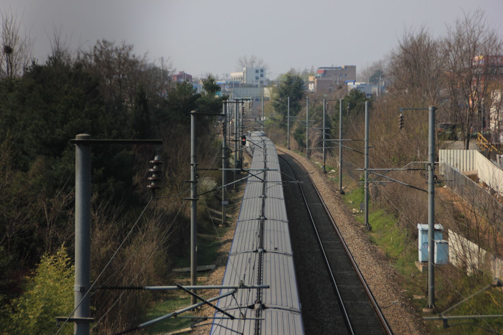Canon EOS 600D (Rebel EOS T3i / EOS Kiss X5) sample photo. Korea, railway, transportation photography