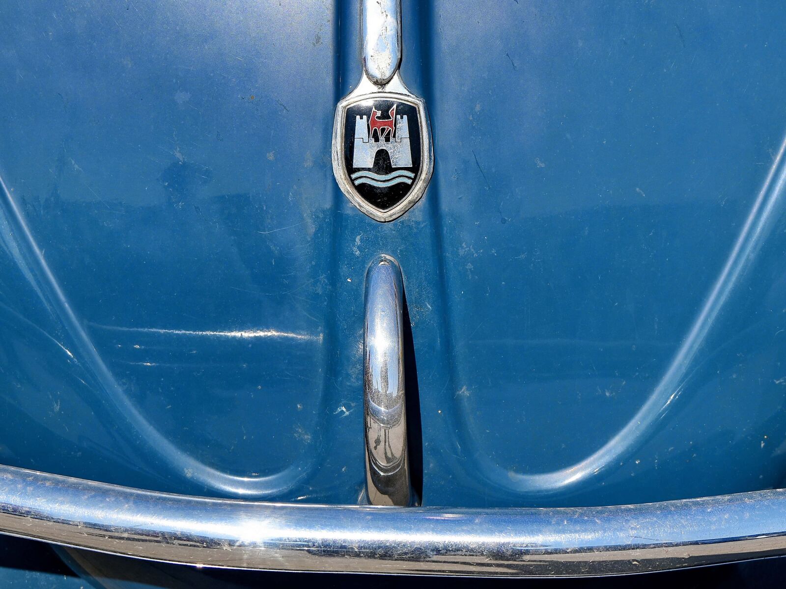 Nikon D5500 sample photo. Car, barrier, vehicle, wet photography