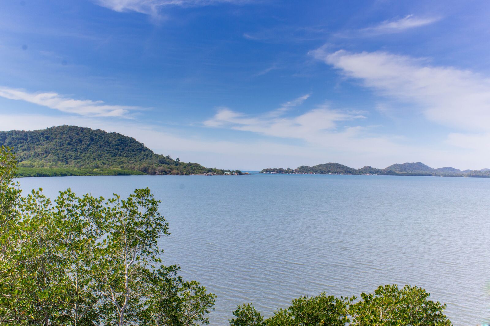 Canon EOS 1200D (EOS Rebel T5 / EOS Kiss X70 / EOS Hi) sample photo. Thailand, chanthaburi, sea photography