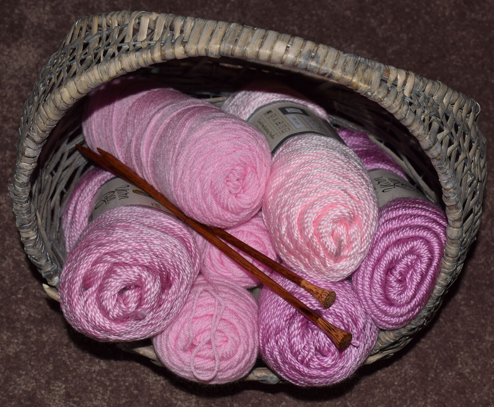 Nikon D3300 sample photo. Pink yarn, knitting needles photography