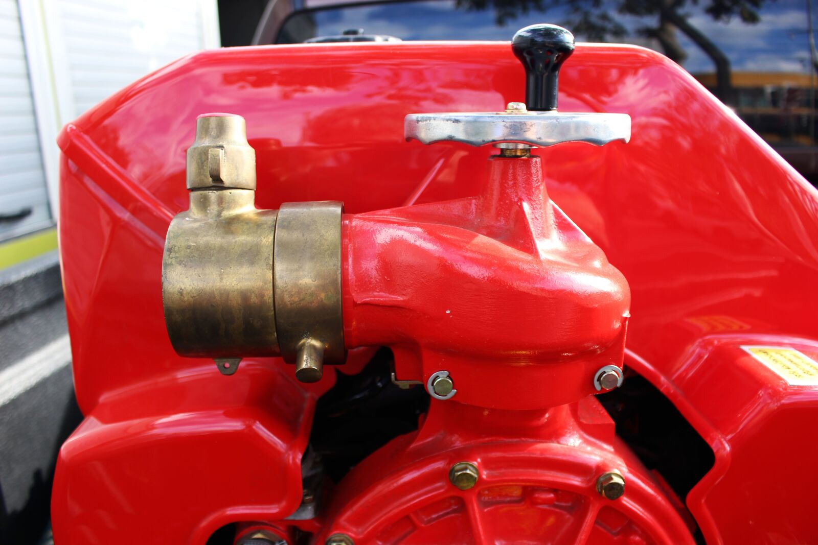 Canon EOS 700D (EOS Rebel T5i / EOS Kiss X7i) sample photo. Pump, fire fighting, fire photography