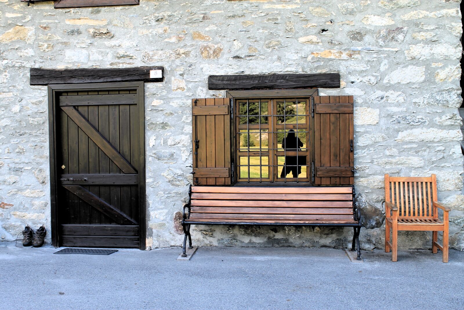 Canon EOS 1100D (EOS Rebel T3 / EOS Kiss X50) sample photo. House, door, window photography