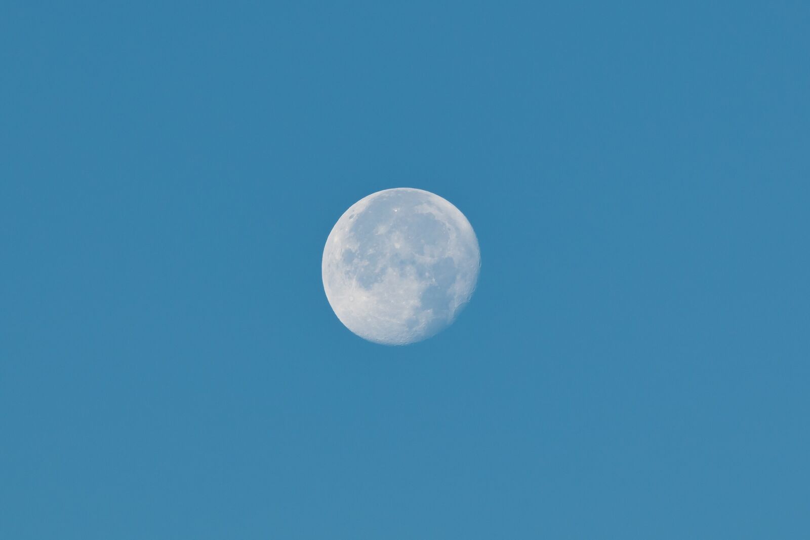 Canon EOS 7D Mark II + Canon EF 70-300mm F4-5.6L IS USM sample photo. Moon, full moon, moonlight photography