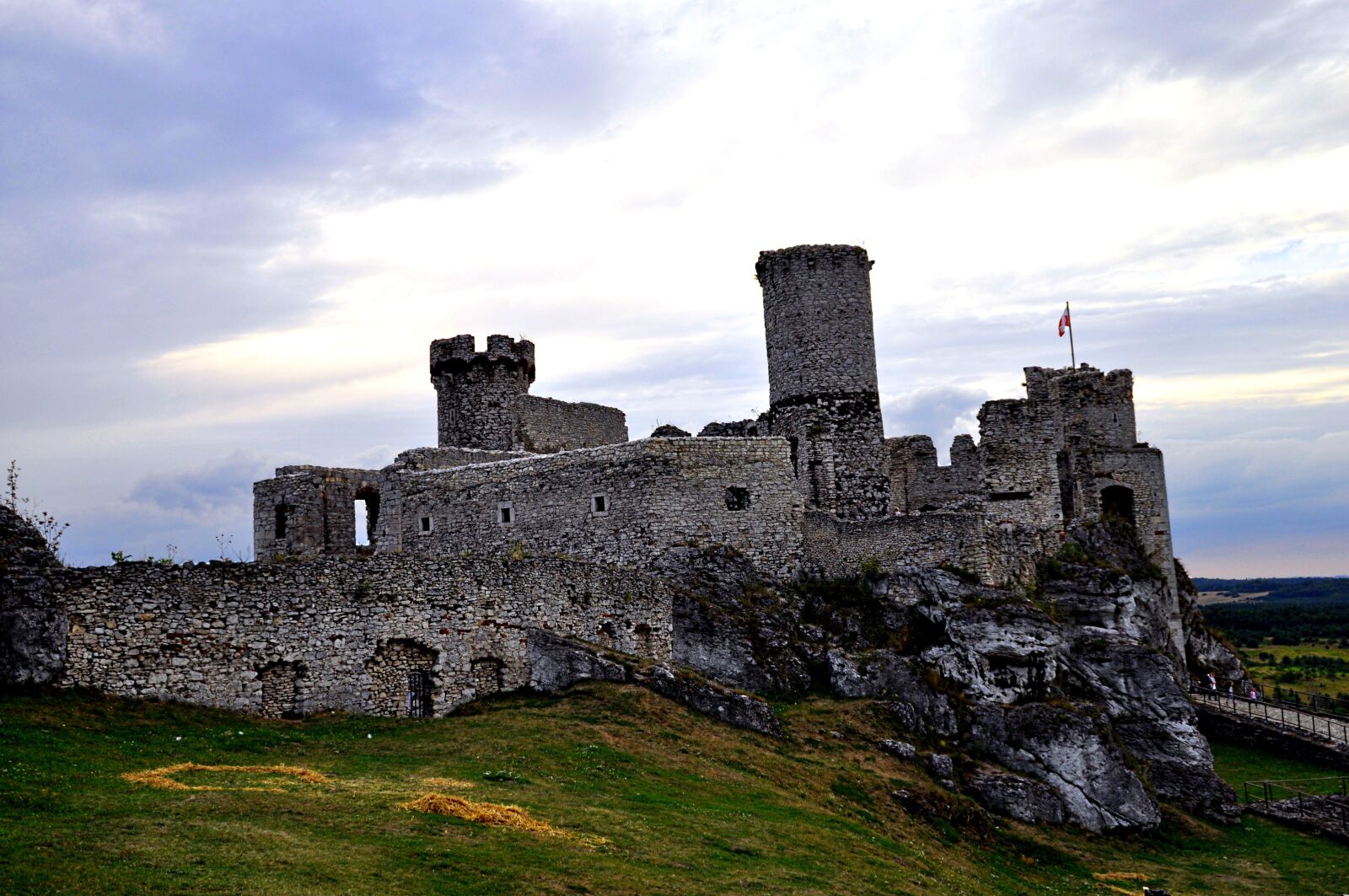 Nikon D5000 sample photo. Castle, the ruins of photography
