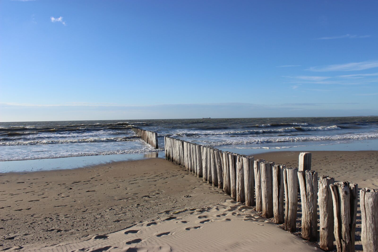 Canon EOS 600D (Rebel EOS T3i / EOS Kiss X5) sample photo. Cadzand-bad, netherlands, holland photography