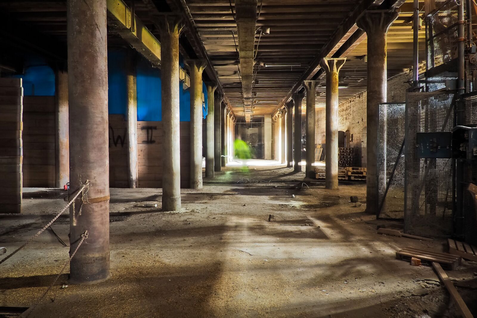 Olympus OM-D E-M10 sample photo. Lost places, warehouse, stock photography