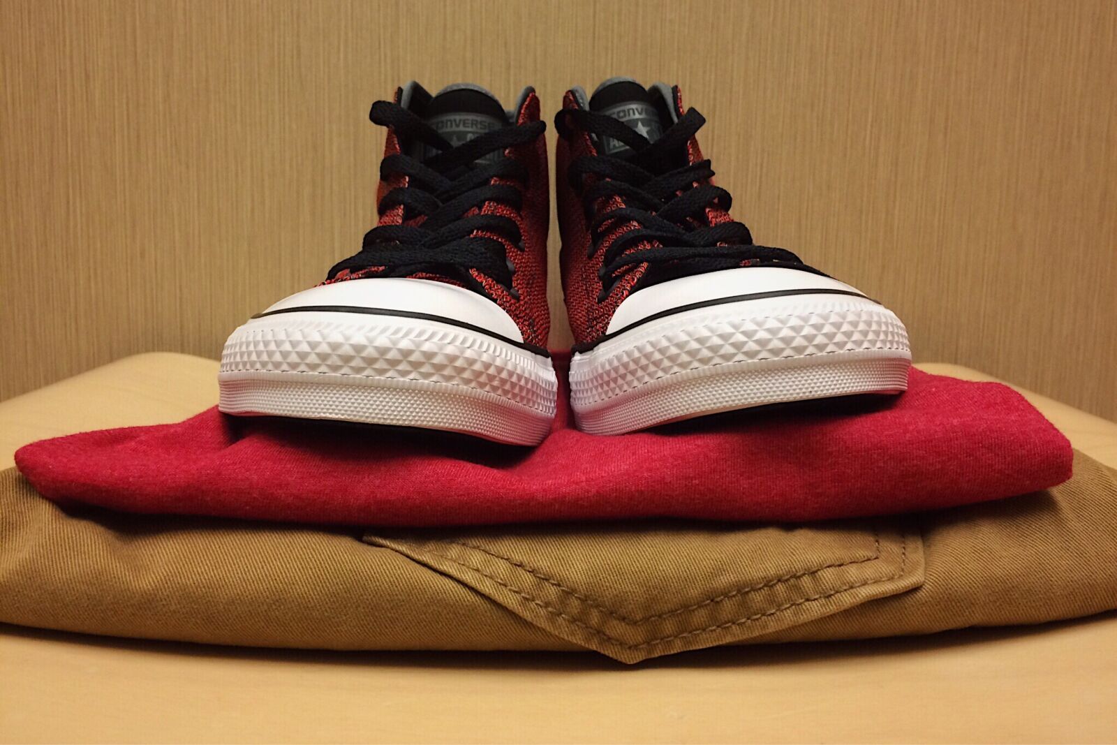 iPhone 5s back camera 4.15mm f/2.2 sample photo. Shoes, style, fashion photography