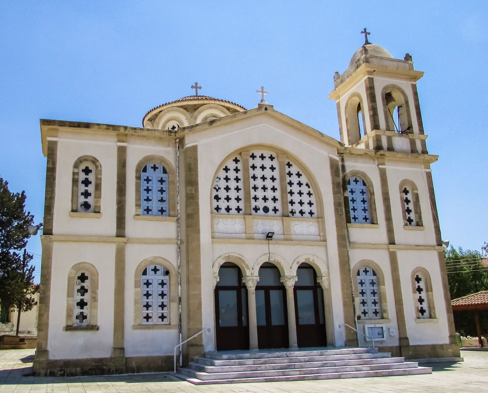 Canon PowerShot SX400 IS sample photo. Cyprus, alethriko, church photography