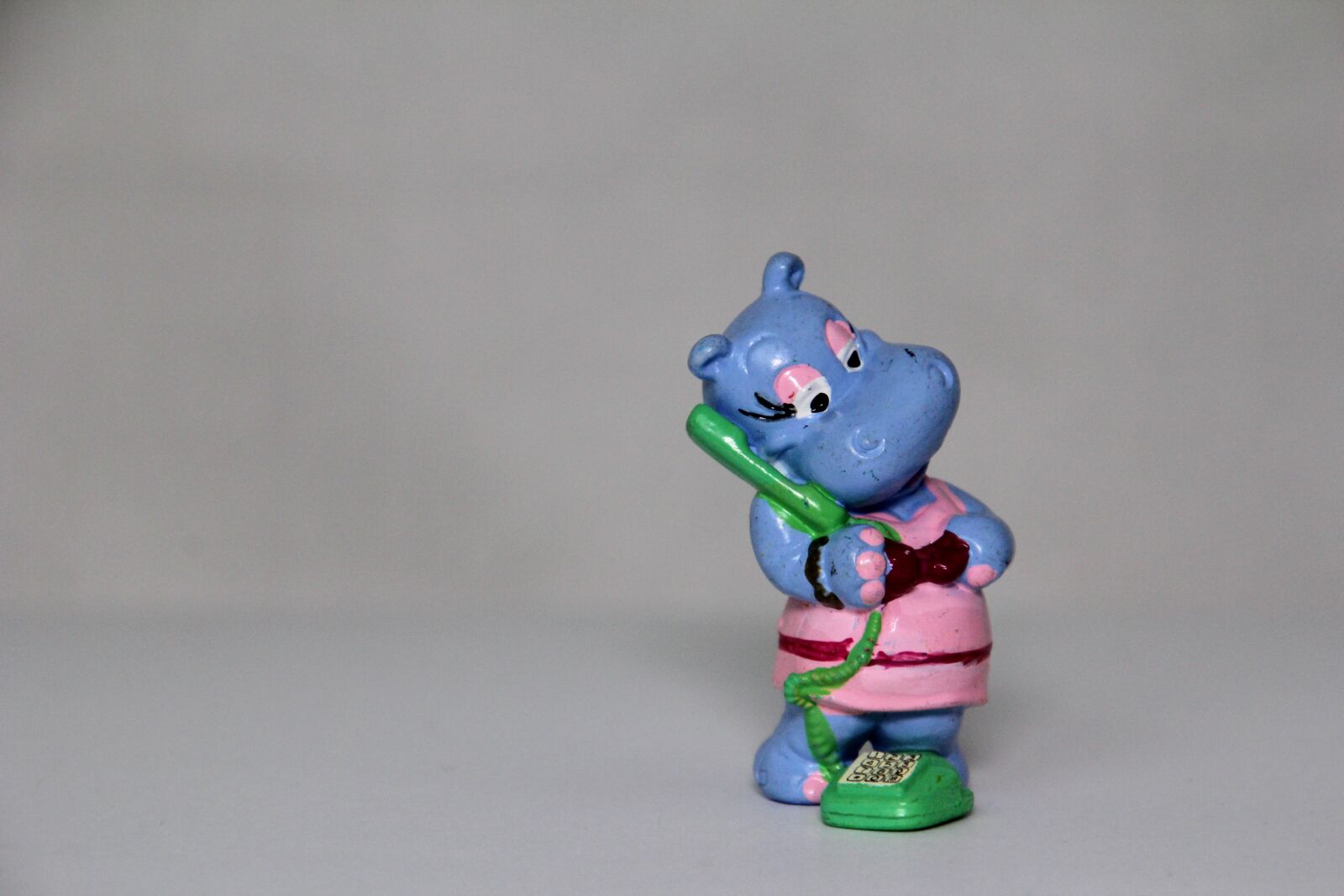 Canon EOS 60D sample photo. Call center agent, telephone photography
