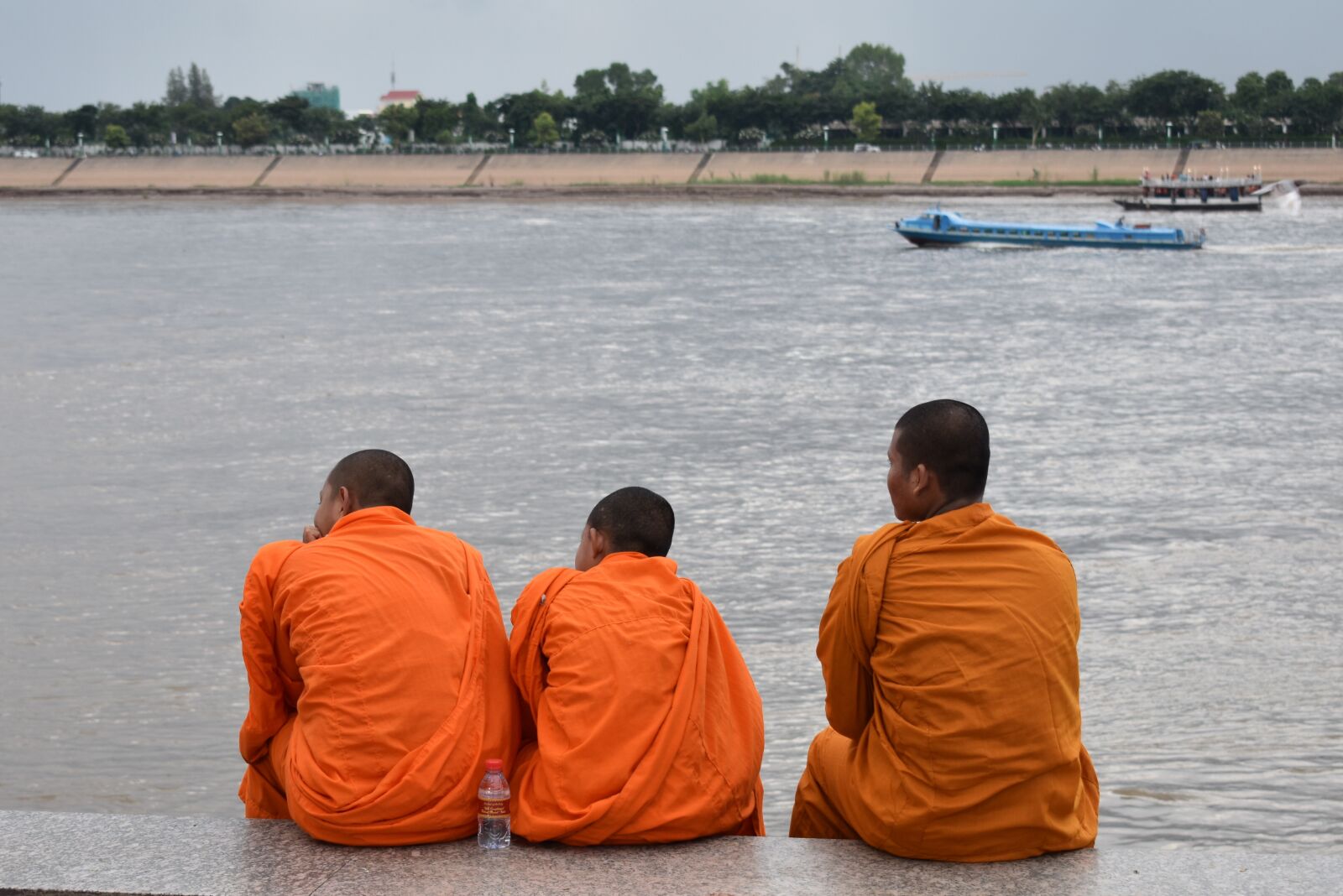 Nikon D3400 sample photo. Mekong river, phnom penh photography