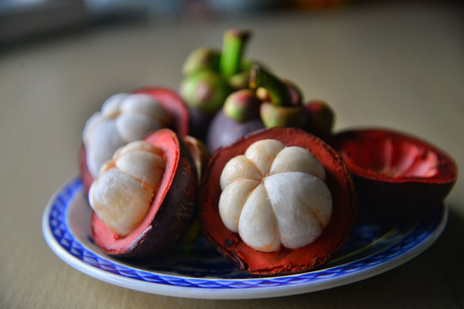 Nikon D610 sample photo. Mangoteen, fruit, food photography