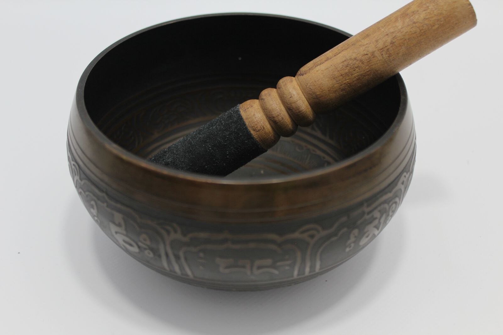Canon EOS 1200D (EOS Rebel T5 / EOS Kiss X70 / EOS Hi) sample photo. Bowls, meditation, bowl photography