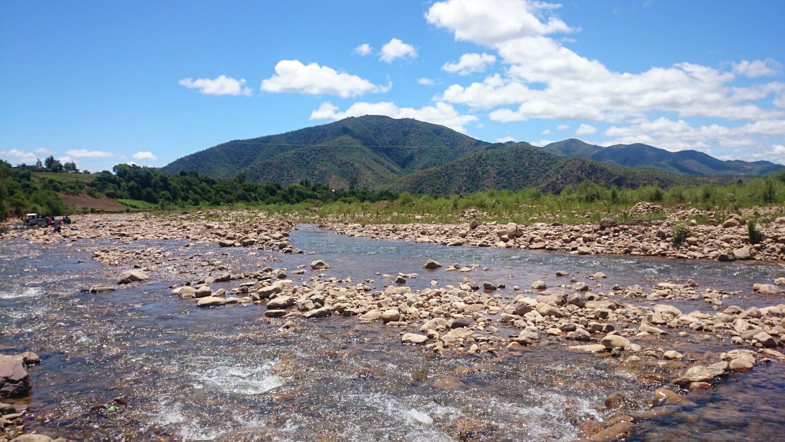 Sony Xperia Z1 sample photo. Hermoso, piedra, lago photography