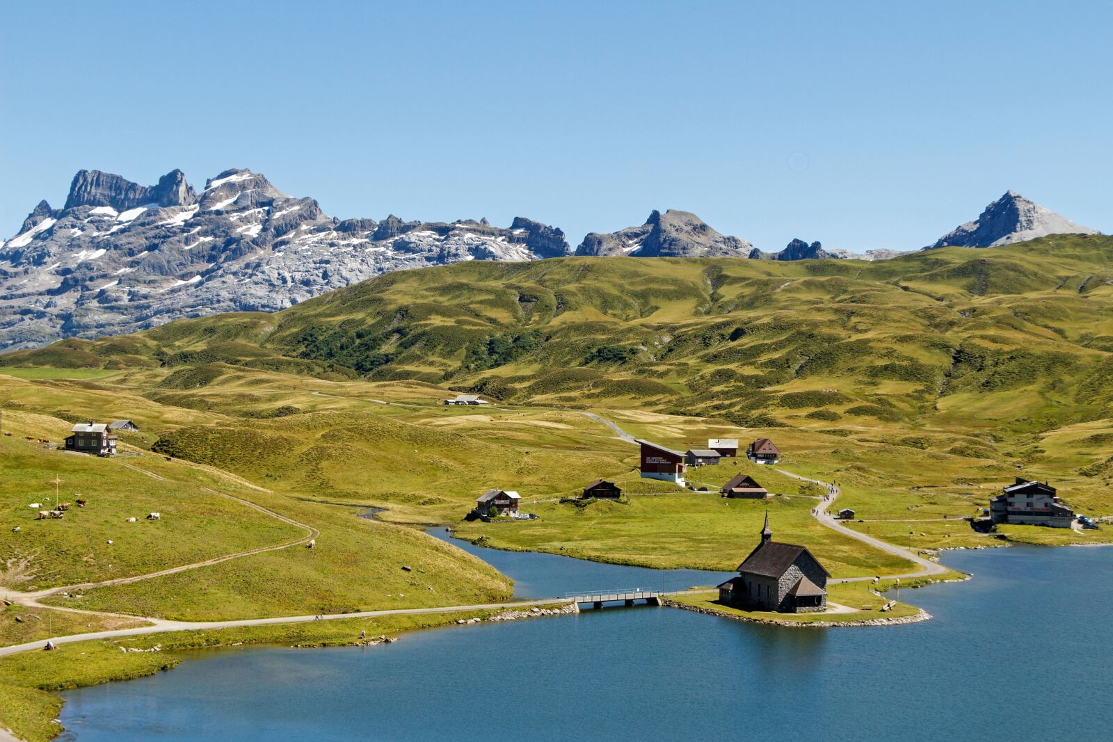 Canon EF-S 18-135mm F3.5-5.6 IS USM sample photo. Switzerland, mountains, bergsee photography