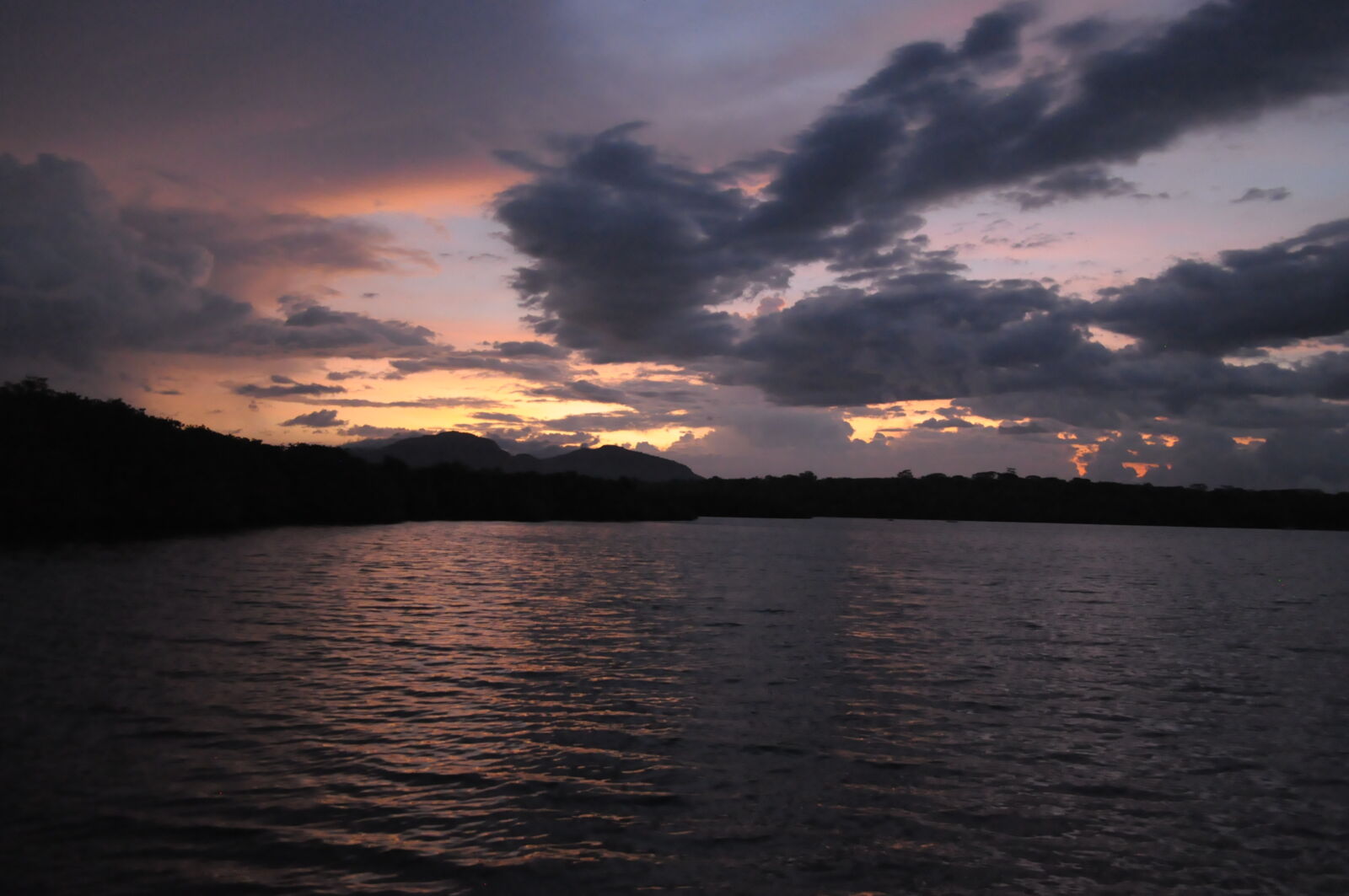 Nikon D5000 sample photo. Scenic, view, of, dramatic photography