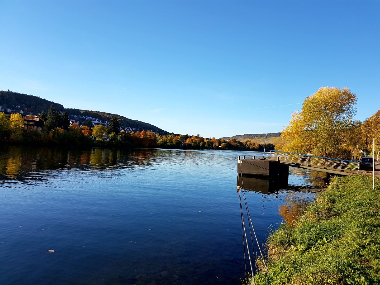 Samsung Galaxy S7 sample photo. Mosel, autumn, sun photography