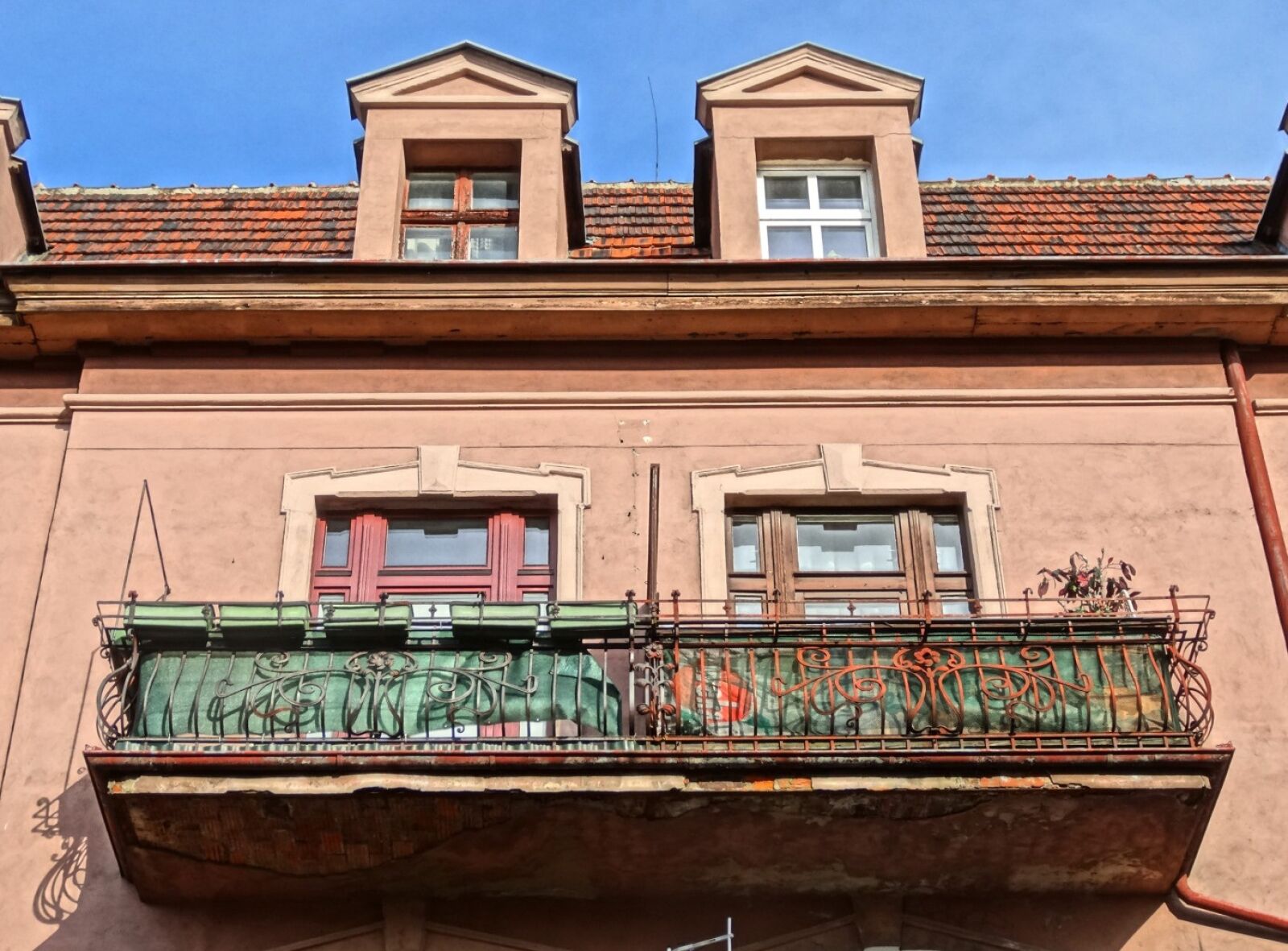 Sony Cyber-shot DSC-HX20V sample photo. Bydgoszcz, balcony, house photography