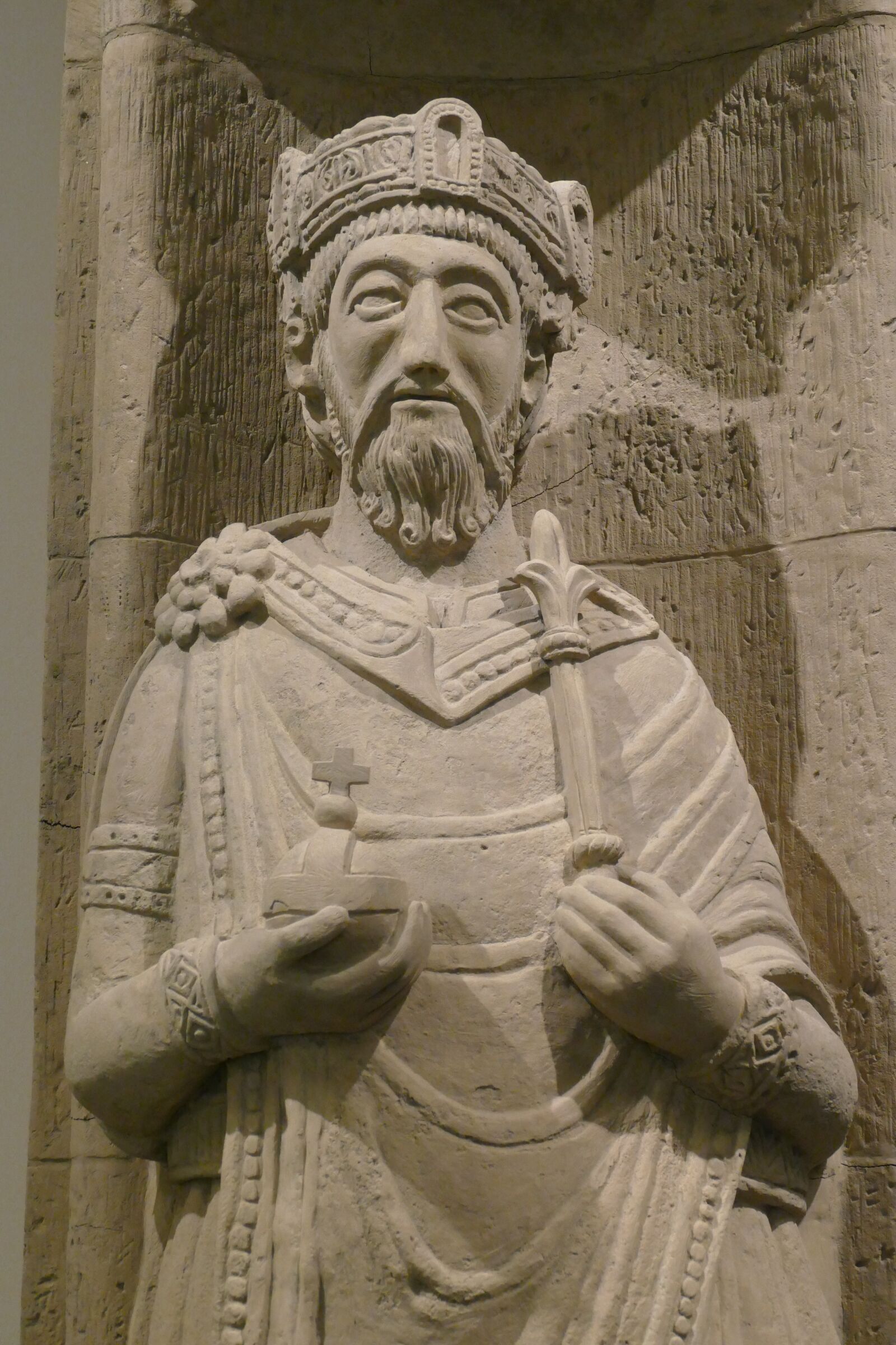 Panasonic Lumix DMC-FZ1000 sample photo. Art, museum, sculpture photography