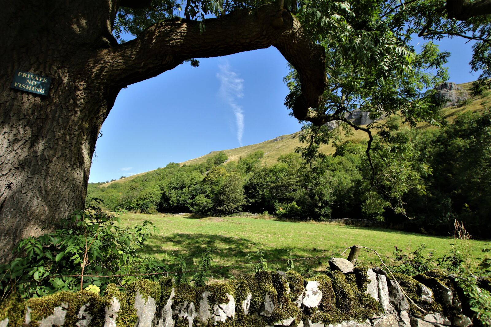 Canon EOS 7D Mark II sample photo. Landscape, rocks, derbyshire photography
