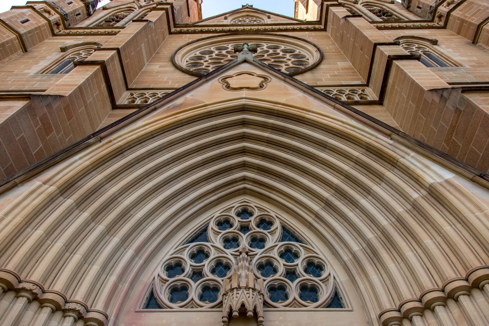 Canon EF 24-105mm F4L IS USM sample photo. Cathedral, architecture, church photography