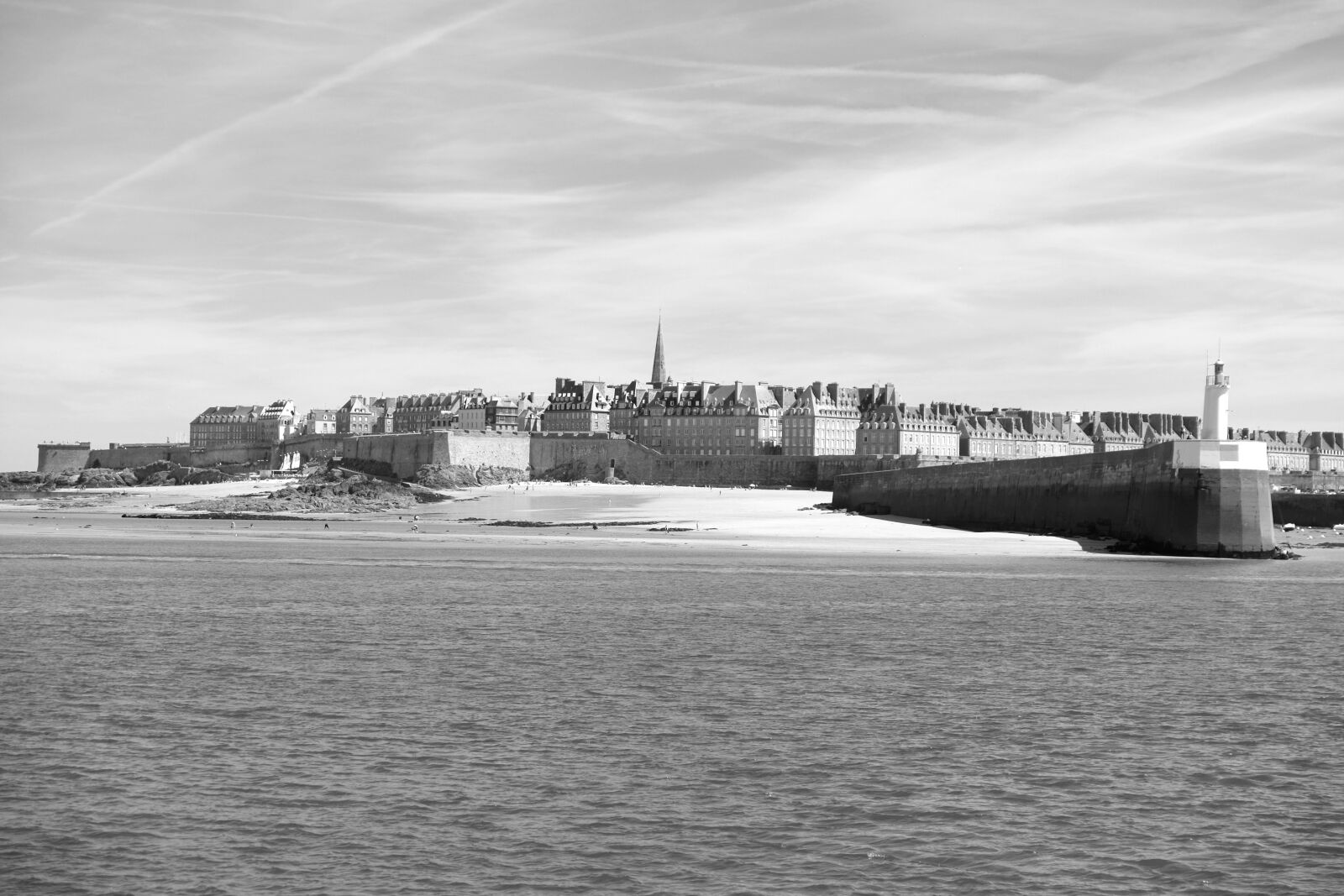 Fujifilm XF 18-135mm F3.5-5.6 R LM OIS WR sample photo. France, brittany, saint malo photography