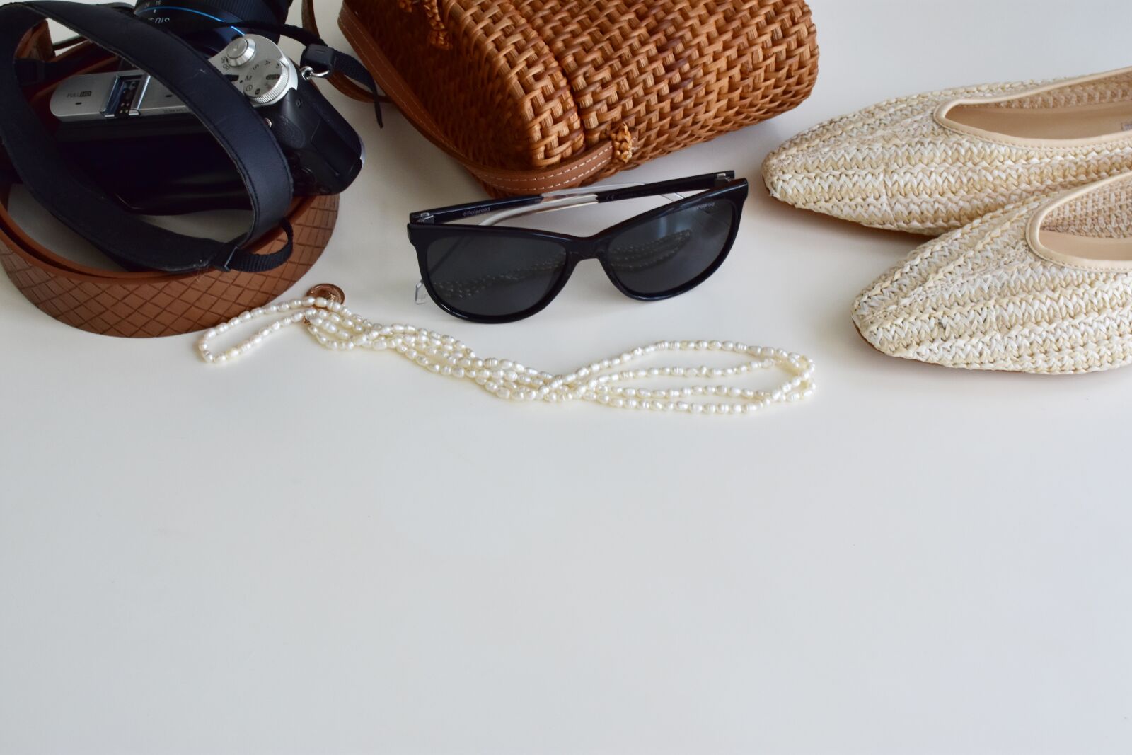 Nikon D3400 sample photo. Accessories, eyeglasses, camera photography