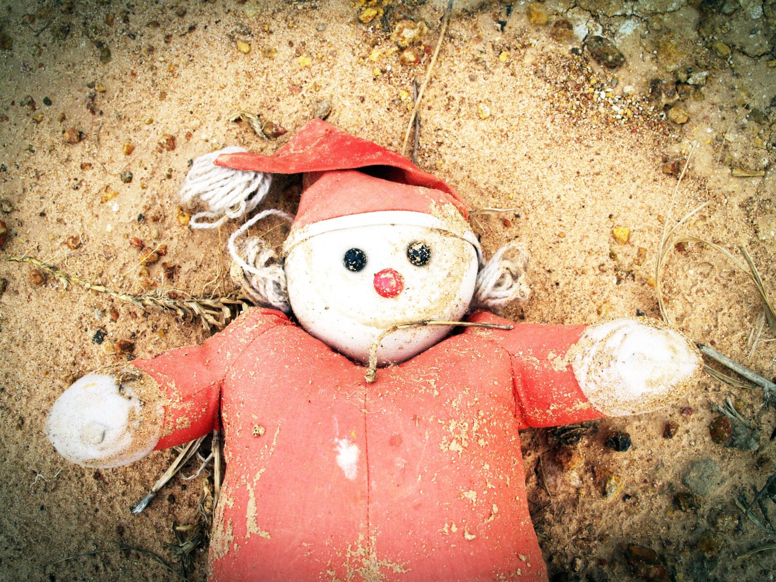 Olympus E-300 (EVOLT E-300) sample photo. Doll, old, weird photography