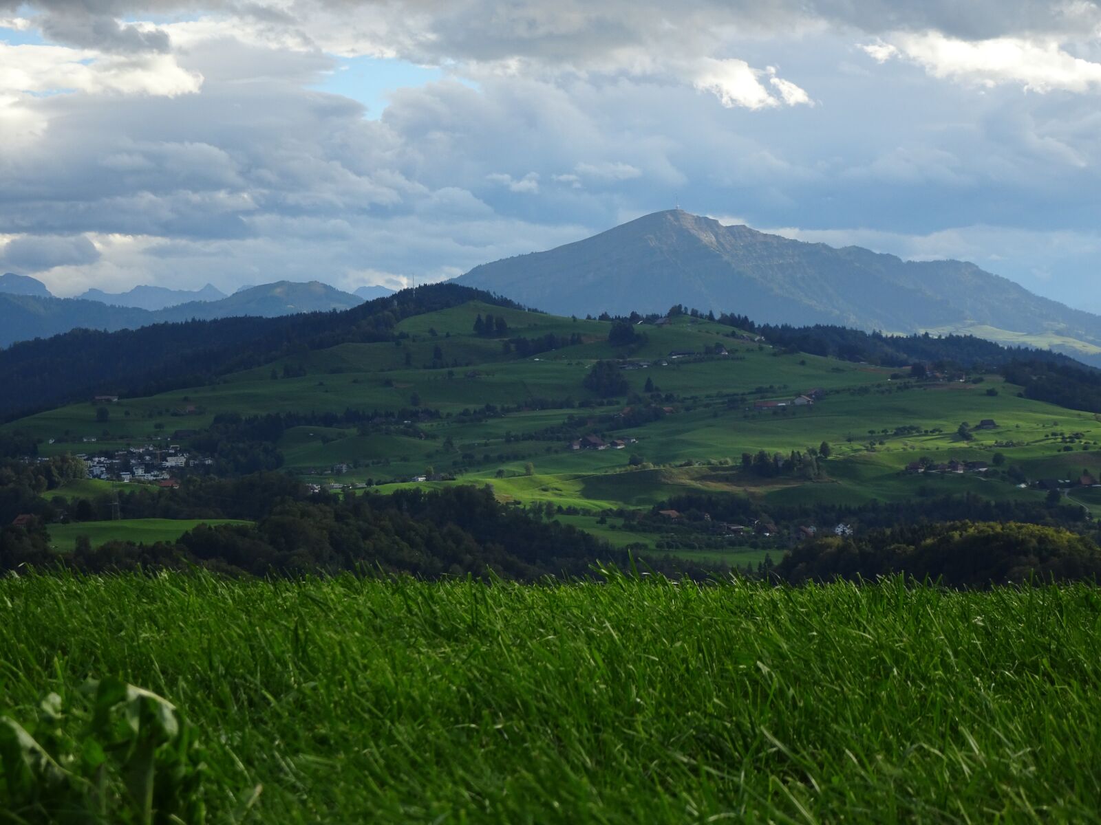Sony Cyber-shot DSC-HX90V sample photo. Rigi, sky, foresight photography