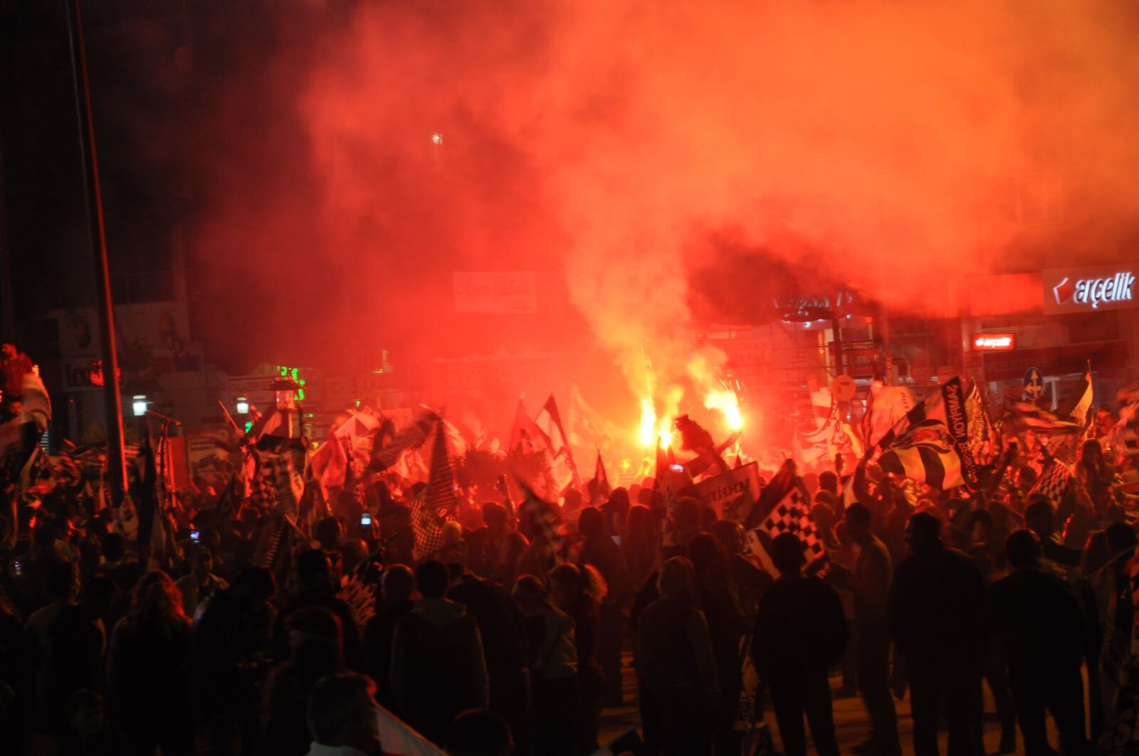Nikon D90 sample photo. Bjk, football, champion photography