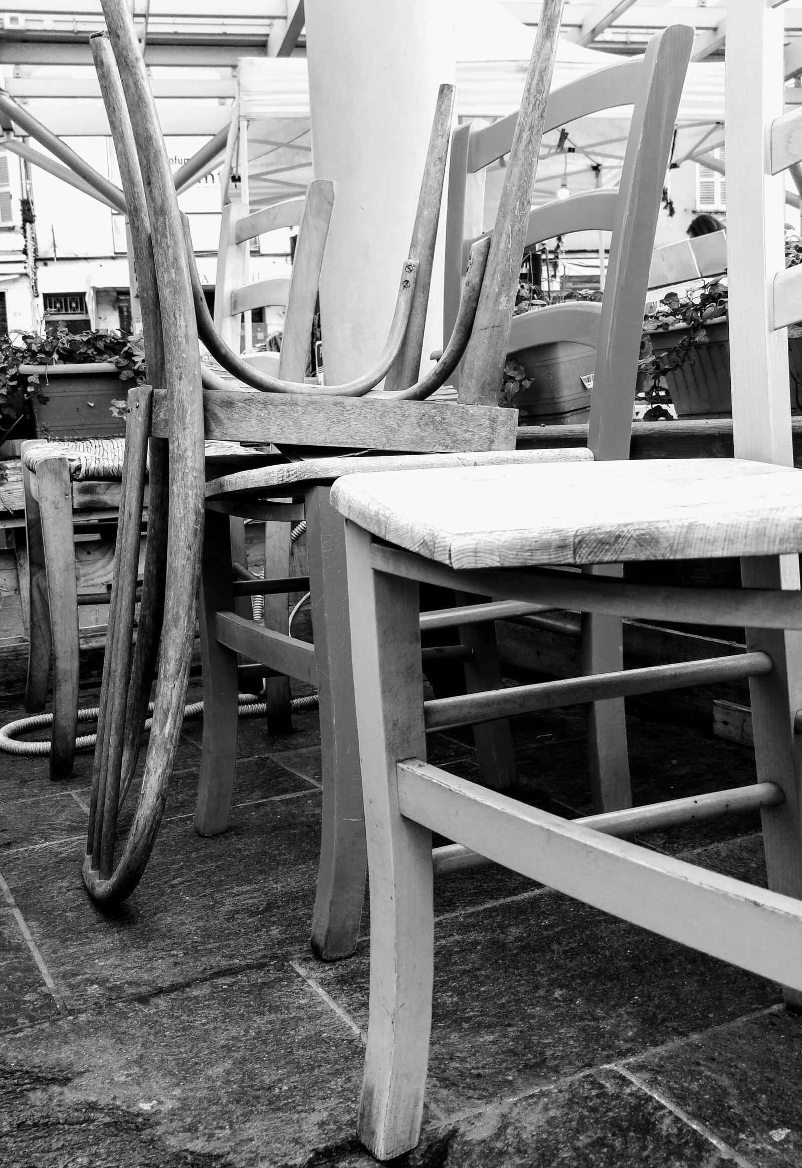 LG G4 sample photo. Chain, monochrome, object, furniture photography