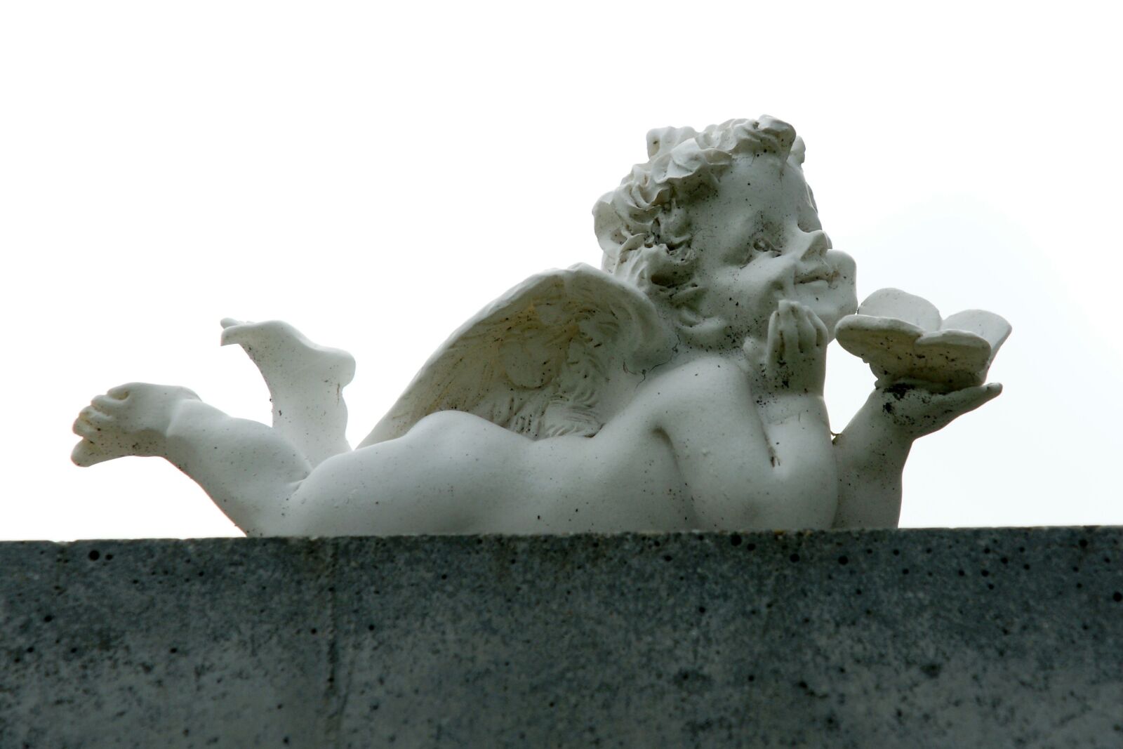 Sony Alpha DSLR-A700 sample photo. Angel, angel figure, reclining photography