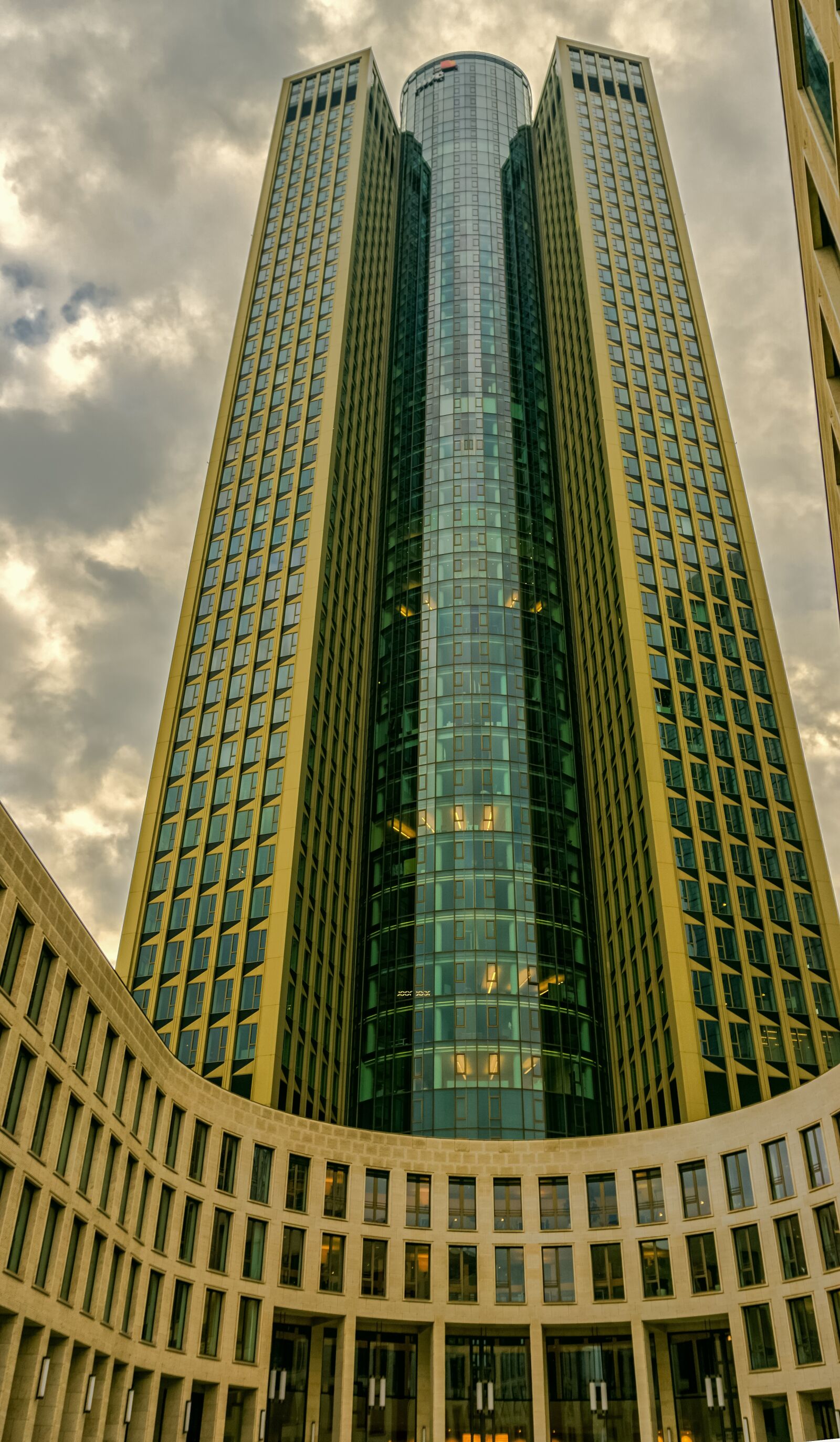 Sony a6000 sample photo. Building, facade, modern photography